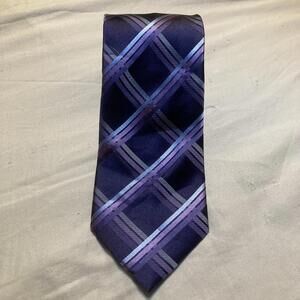 NWOT BCBG Attitude Purple Stripes 100% Silk Tie